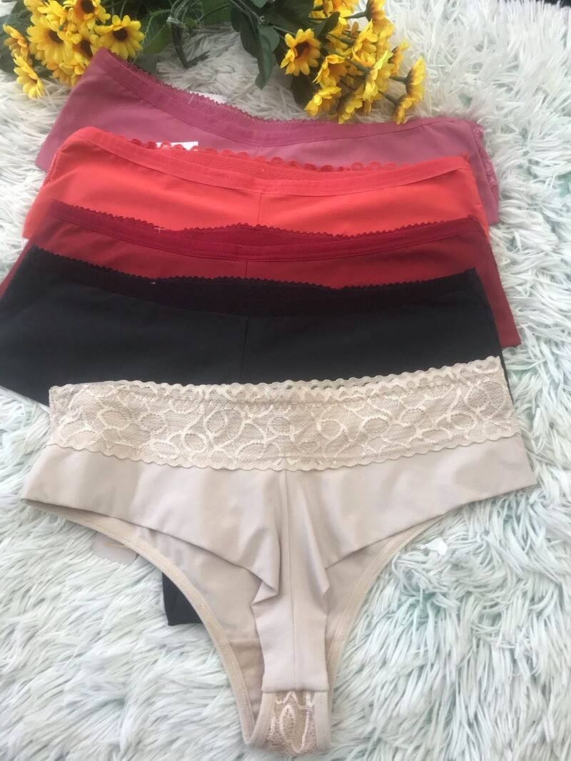 Calcinha Cintura Alta Rendada - Vaydosa